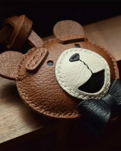 teddy bear bag charm, leather teddy bear keychain, handmade teddy bear bag charm, animal bag accessory, teddy bear leather keychain, car key accessory