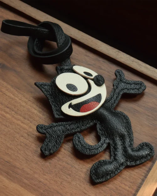 leather cartoon cat bag charm, cartoon cat leather keychain, handmade cartoon cat charm, retro cat bag accessory, leather cartoon keychain