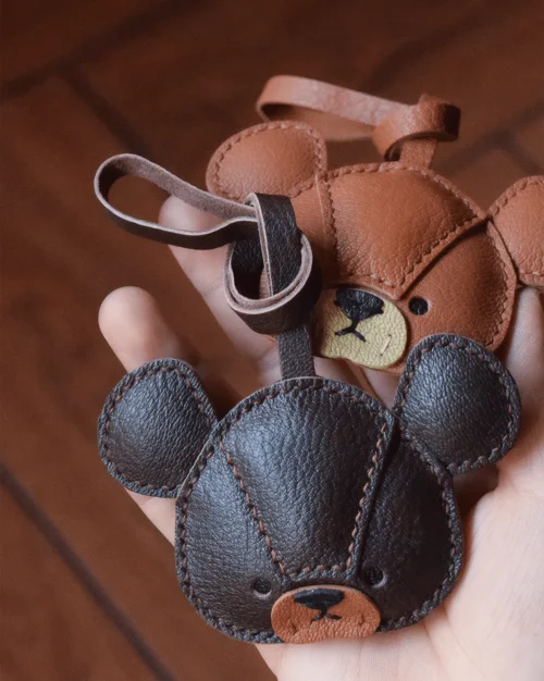 leather bear bag charm, bear leather keychain, cute bear bag charm, handmade bear accessory, leather animal keychain, car key accessory