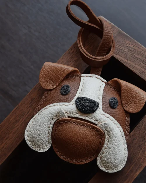 bulldog bag charm, leather bulldog keychain, handmade bulldog bag charm, dog bag accessory, bulldog leather keychain, car key accessory