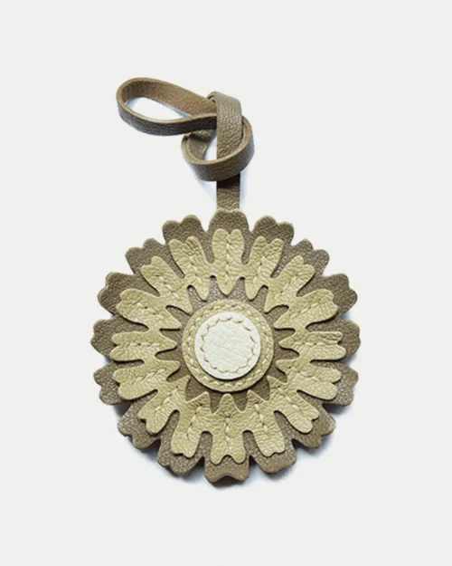 flower bag charm, leather flower keychain, handmade flower bag charm, floral bag accessory, leather floral keychain, car key accessory