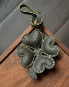 leather four leaf clover bag charm, clover leather keychain, lucky clover bag charm, handmade clover accessory, leather lucky symbol keychain, car key accessory
