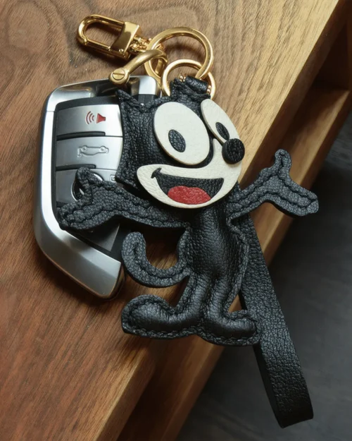 leather cartoon cat bag charm, cartoon cat leather keychain, handmade cartoon cat charm, retro cat bag accessory, leather cartoon keychain