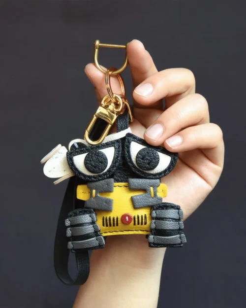 leather robot bag charm, robot leather keychain, cute robot bag charm, handmade robot accessory, cartoon robot keychain, car key accessory