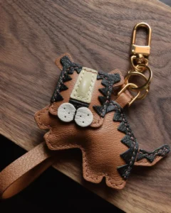 tiger bag charm, leather tiger keychain, handmade leather bag charm, animal leather accessory, gift-ready bag charm, car key accessory leather