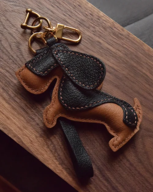 basset hound bag charm, leather dog keychain, handmade leather bag charm, dog leather accessory, gift-ready bag charm, car key accessory leather