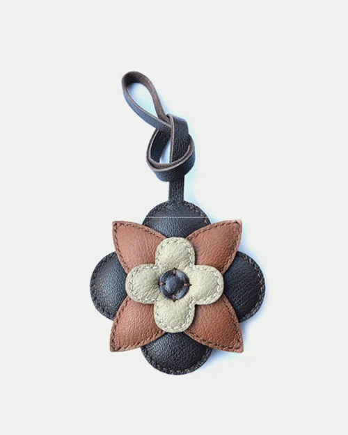 leather four petal flower bag charm, flower leather keychain, handmade flower bag charm, leather floral accessory, minimalist flower keychain