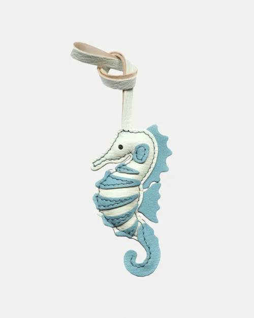leather seahorse bag charm, seahorse leather keychain, handmade seahorse bag charm, ocean leather accessory, sea life keychain, car key accessory