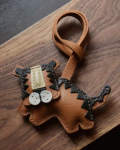 tiger bag charm, leather tiger keychain, handmade leather bag charm, animal leather accessory, gift-ready bag charm, car key accessory leather