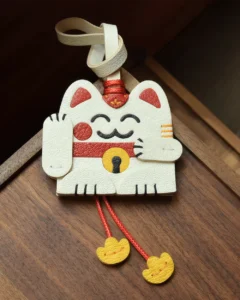 leather lucky cat bag charm, lucky cat leather keychain, handmade lucky cat charm, fortune cat bag accessory, leather lucky symbol keychain