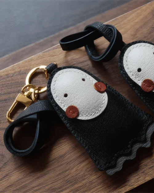 kaonashi bag charm, no face man leather keychain, spirited away bag charm, miyazaki anime keychain, anime bag accessory, handmade leather keychain