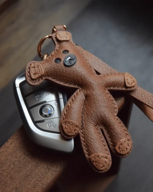 bear bag charm, leather bear keychain, handmade bear bag charm, animal bag accessory, bear leather keychain, car key accessory
