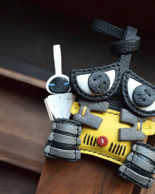 leather robot bag charm, robot leather keychain, cute robot bag charm, handmade robot accessory, cartoon robot keychain, car key accessory v