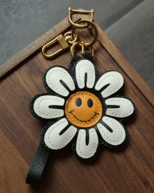 smile flower bag charm, leather smile flower keychain, handmade flower bag charm, smiley bag accessory, graphic leather keychain, car key accessory