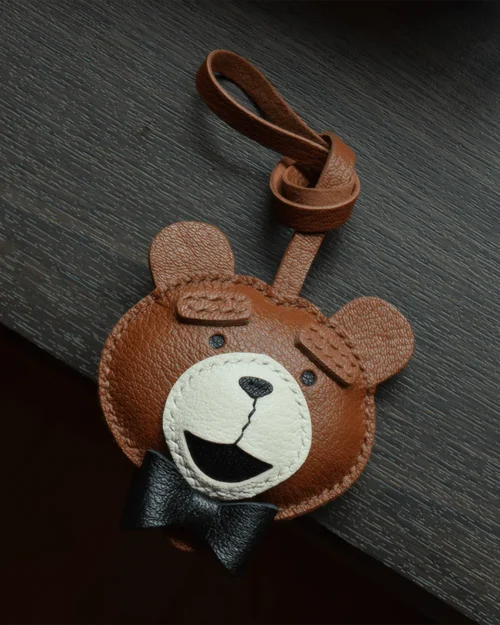 teddy bear bag charm, leather teddy bear keychain, handmade teddy bear bag charm, animal bag accessory, teddy bear leather keychain, car key accessory
