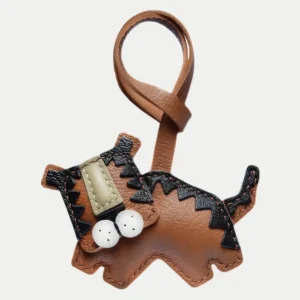 tiger bag charm, leather tiger keychain, handmade leather bag charm, animal leather accessory, gift-ready bag charm, car key accessory leather