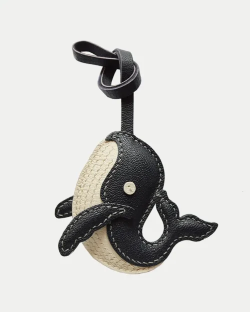 whale bag charm, leather whale keychain, handmade whale bag charm, animal bag accessory, whale leather keychain, car key accessory