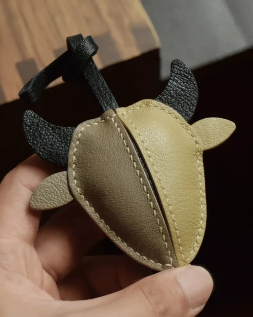 leather Taurus bull bag charm, taurus leather keychain, zodiac bull bag charm, handmade taurus accessory, leather zodiac keychain, car key accessory