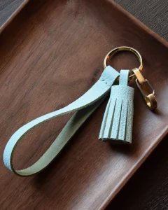 AZEKA-minimalist-tassel-bag-accessory