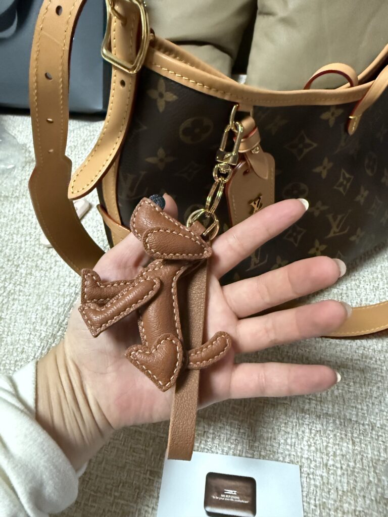 Image #4 from Ashley Parker