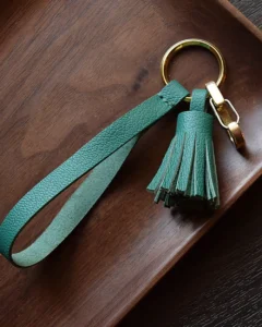 AZEKA-minimalist-tassel-bag-accessory